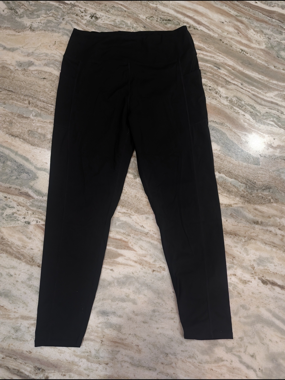 Booty Leggings with Sculpting Waistband